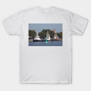 Landing stage on the Weser, Brake, district of Wesermarsch T-Shirt